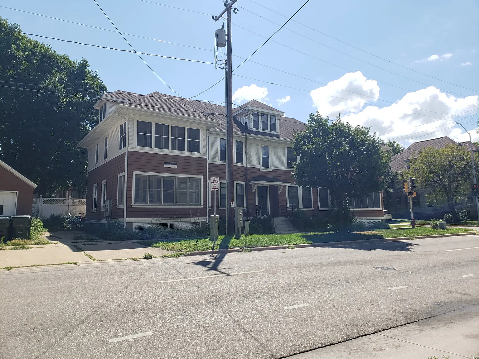 2 bed, 700 sqft, $1,550 — Photo 1