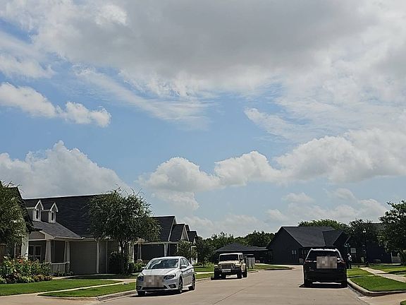 4th image of 1572 Lizzie Ln