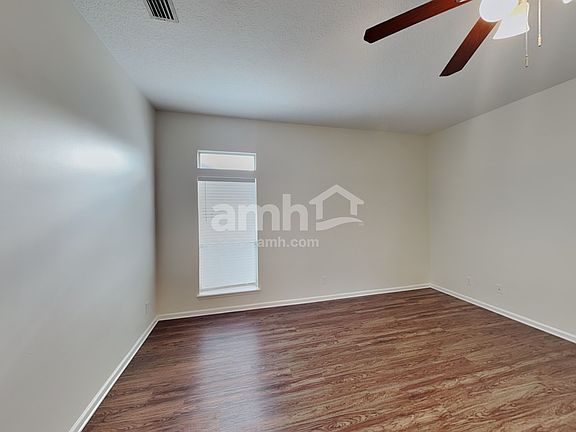 5th image of 534 Alice Cove Ct