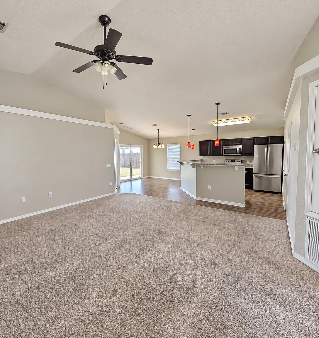 3 bed, 2.0 bath, 1550 sqft, $2,150 — Photo 4