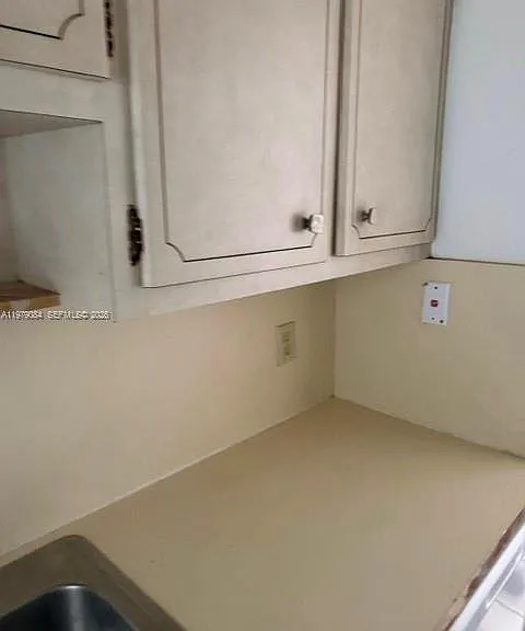 2430 NE 135th St #102 — Photo 11
