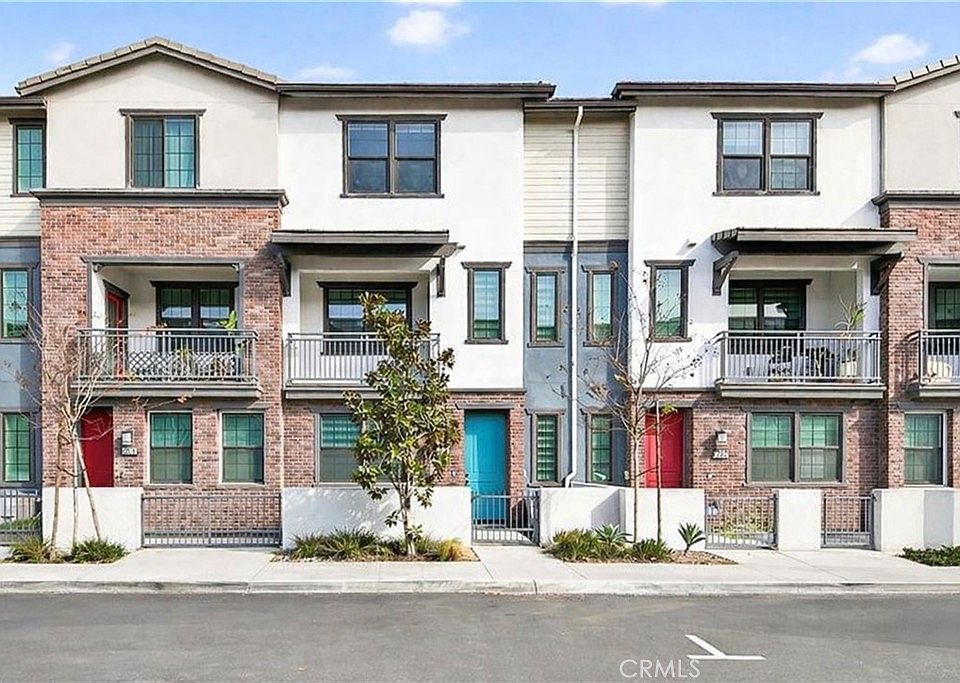 1st image of 6982 Crimson Dr