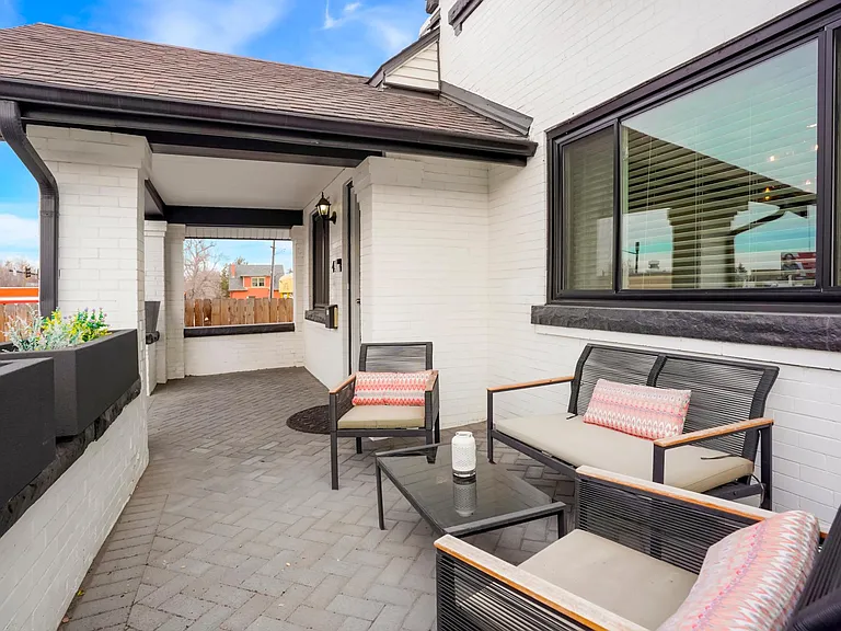 1484 Cherry St — Photo 3