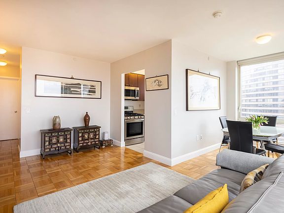 2nd image of 215 E 96th St #24L