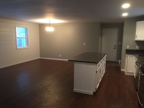 Kitchen island dining area