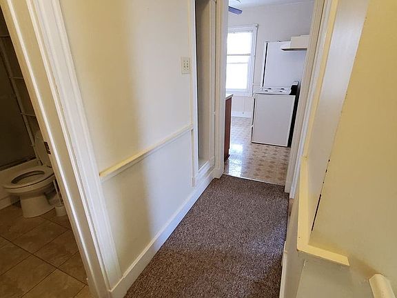 5th image of 340 E Siebenthaler Ave Unit 2