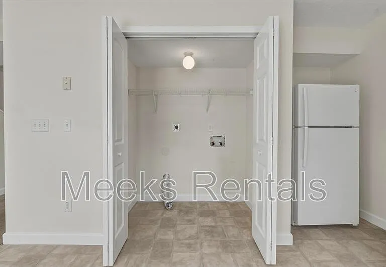 Ariel Pointe Townhomes — Photo 17