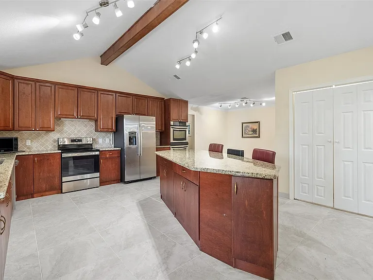 14702 Westway Ln — Photo 9