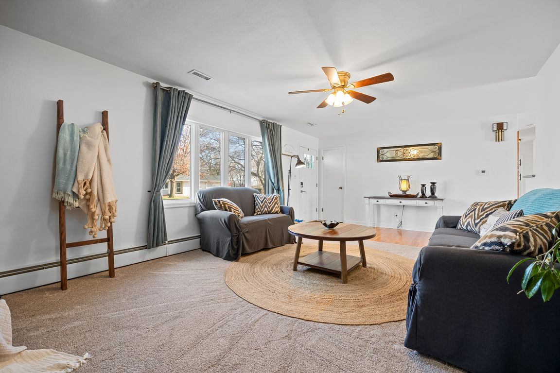 next background image