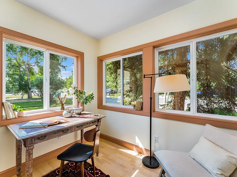 1225 Columbine Ct — Photo 7