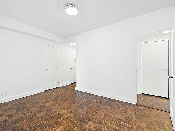 5th image of 136 E 55th St APT 6J