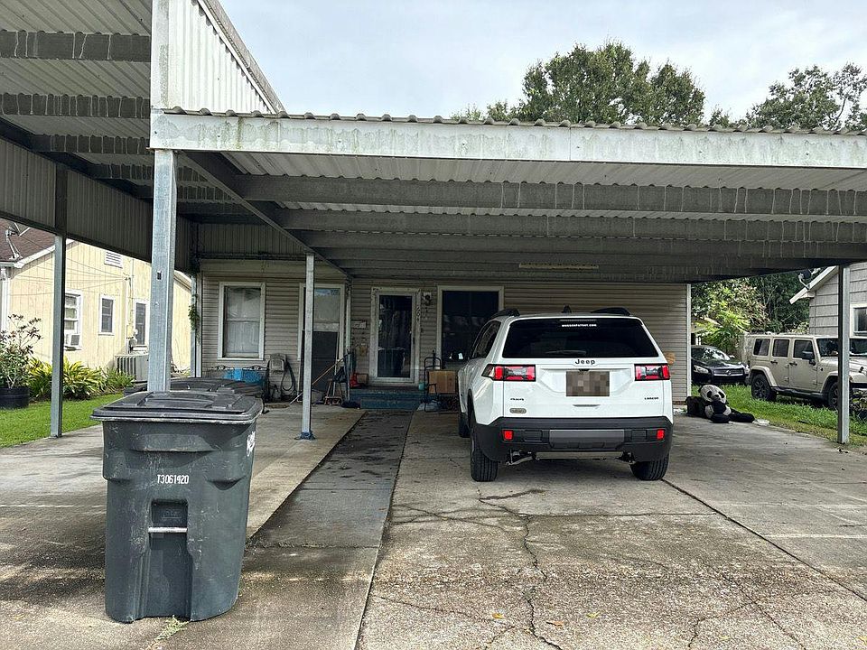 1st image of 604 Kirk St