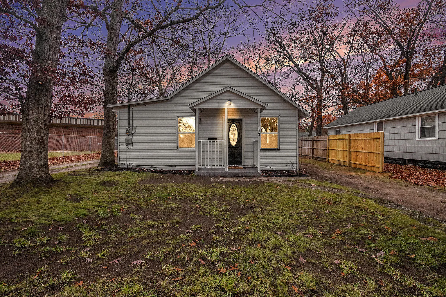 138 Harrison Blvd photo 1