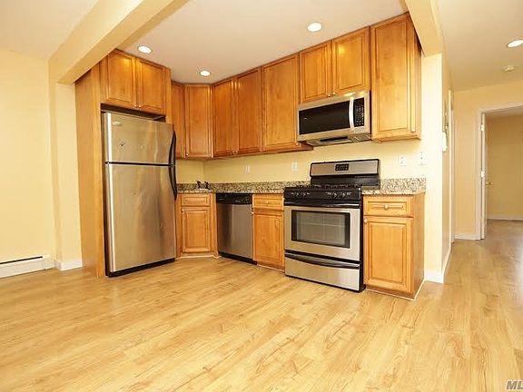 4th image of 7877 81st St