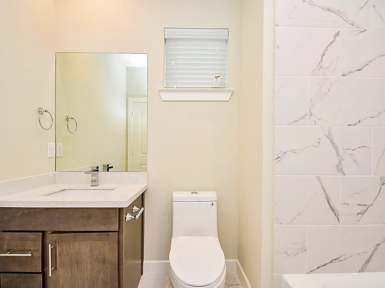 2307 Warhol Way — Photo 8