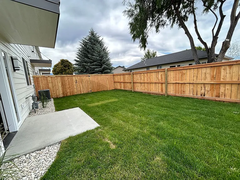 203 Amusement Ave — Photo 27