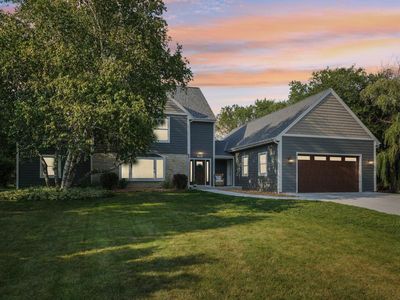 9000 North Pelham PARKWAY, Bayside, WI, 53217