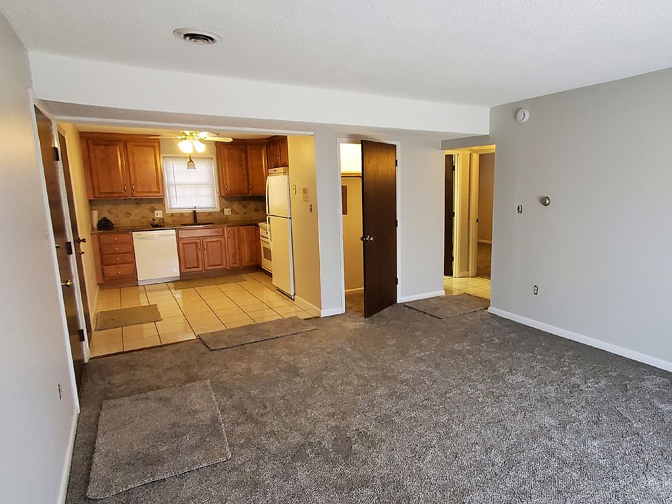 Living room to Kitchen