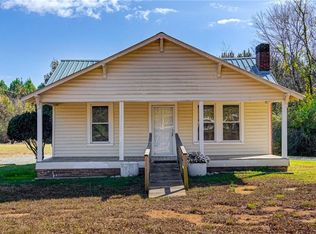 1259 Brook Cove Rd, Walnut Cove, NC 27052