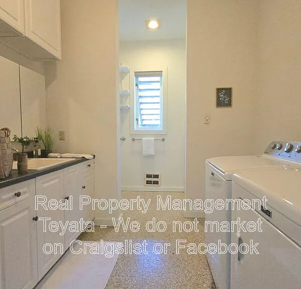 5560 Hillard Rd — Photo 23