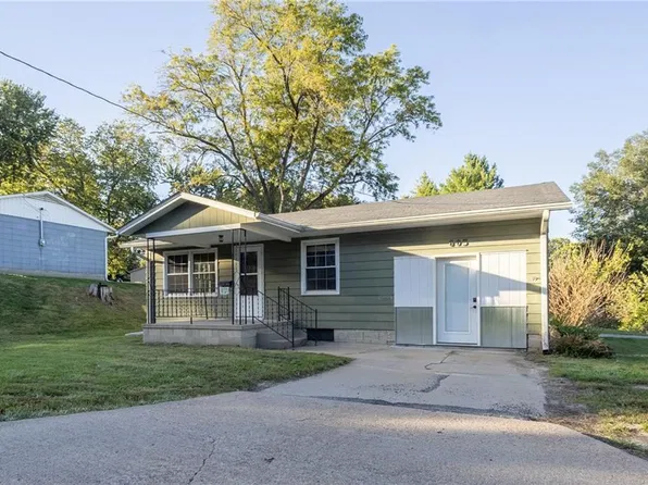 603 Snowden Dr, Rock Port, MO 64482