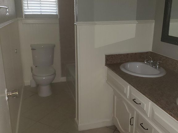 4th image of 1212 Holt Ave