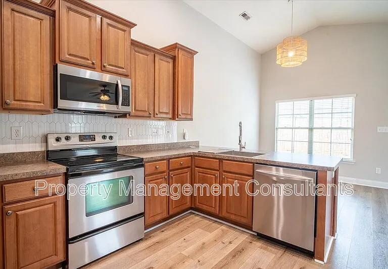 108 Oak Shade Dr — Photo 29