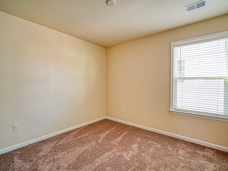 572 Millsgate Cir — Photo 34