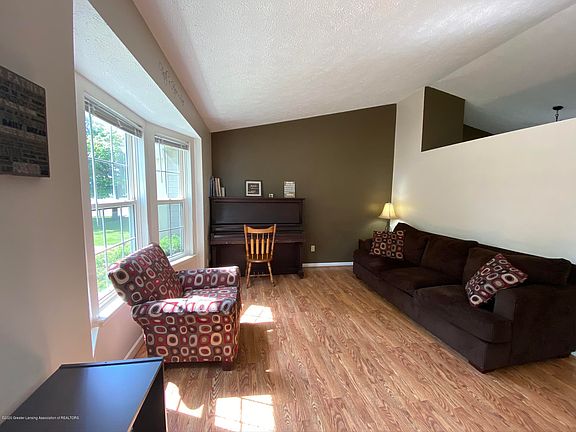 4th image of 5814 Barren Dr