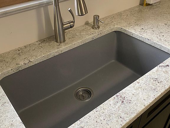 5th image of 67 Rosewood Ave