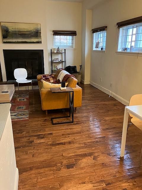 1st image of 2301 Lombard St APT 1R