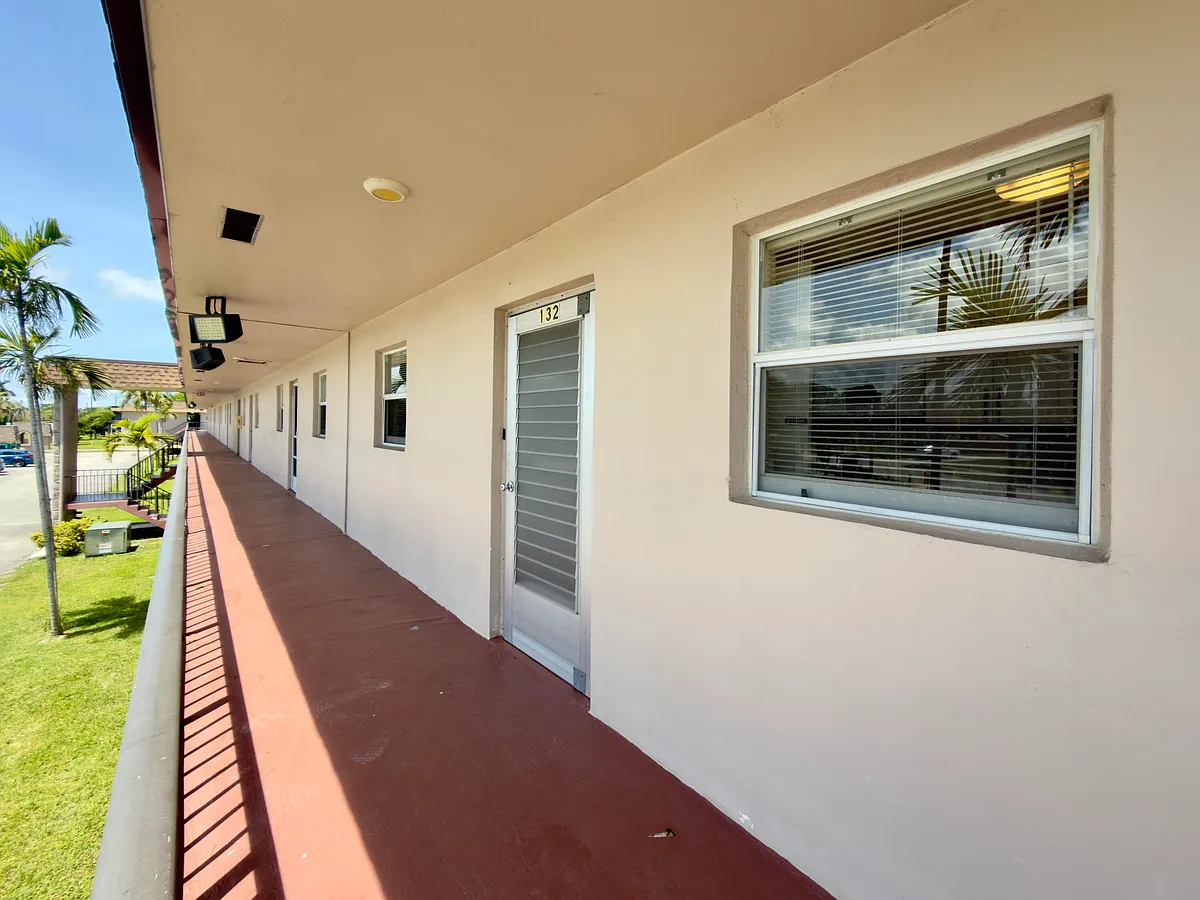 Building Photo - 200 Bonnie Blvd #132