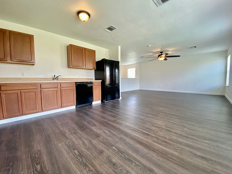 6608 Ferrystone Pass — Photo 10