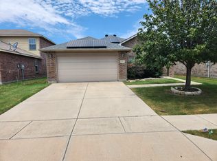 5716 Talons Crest Cir, Fort Worth, TX 76179