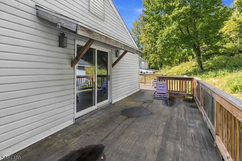 4 bed, 2.0 bath, $3,900 — Photo 3