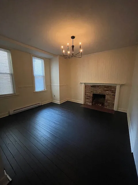 2 bed, 1.5 bath, 2000 sqft, $2,095 — Photo 4