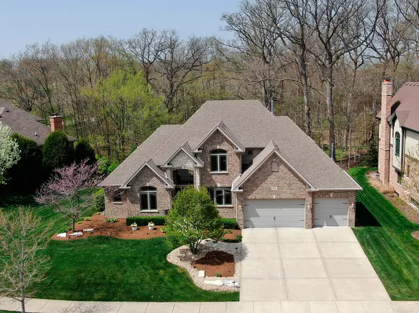 20216 Oakwood Dr, Mokena, IL 60448