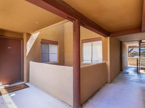 1810 E Blacklidge Dr APT 411, Tucson, AZ 85719