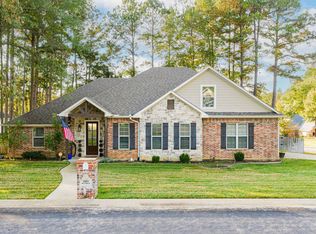 1001 Millstone Ln, Chandler, TX 75758