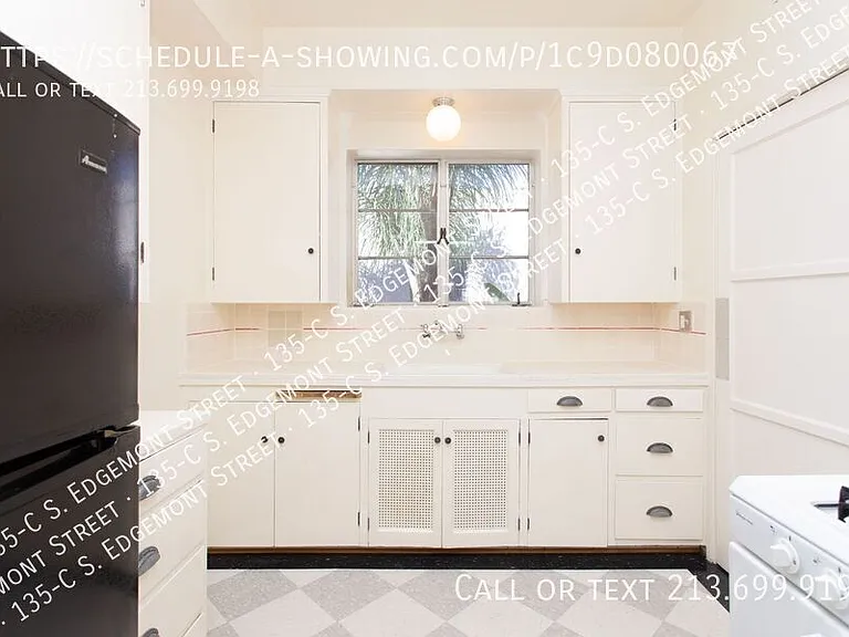 135C S Edgemont St — Photo 18