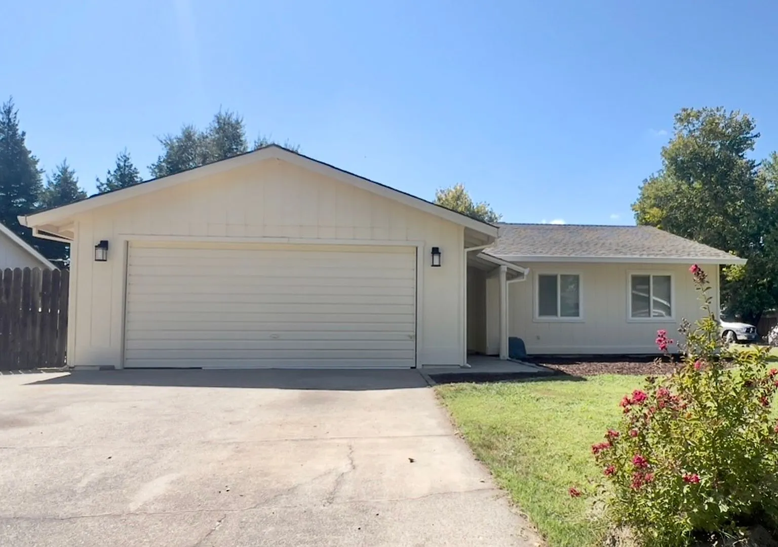 3 Bed / 2 Bath Home — Photo 1