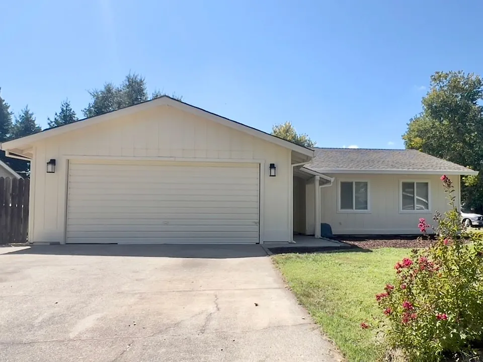 6956 Meadow Wood Trl
