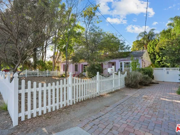 12201 Califa St, Valley Village, CA 91607