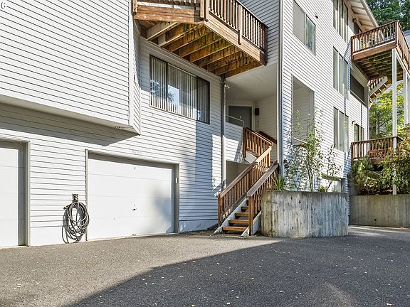 2nd image of 3676 Spring Ln