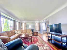 2336 Canterbury Rd, Cleveland, OH