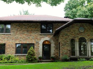 1547 7th St NW, Grand Rapids, MI