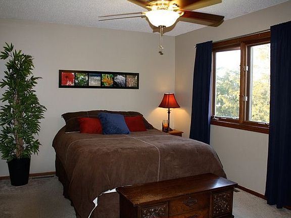 Master Bedroom - Upstairs