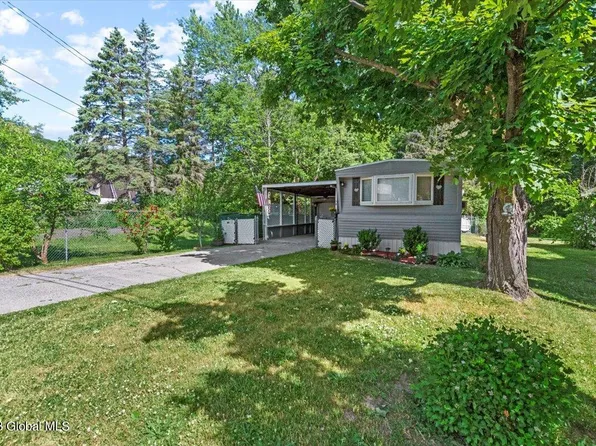 9 Madison Avenue, Ravena, NY 12143