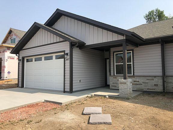 2nd image of 2017 Skyview West Dr