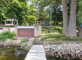 4685 Plummers Point Rd, Oshkosh, WI 54904